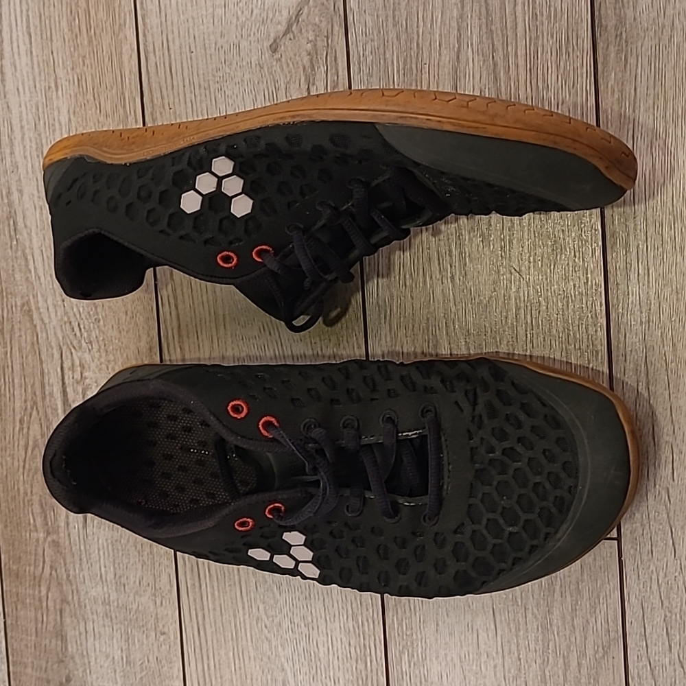 VIVOBAREFOOT Olillo Swimrun Black Sz 42 EU / 9 US Mens Minimalist Shoes
